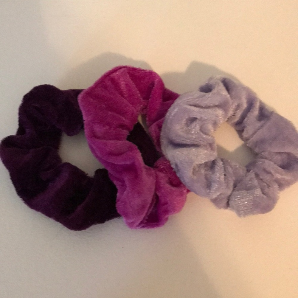 cute purple schrunchie set